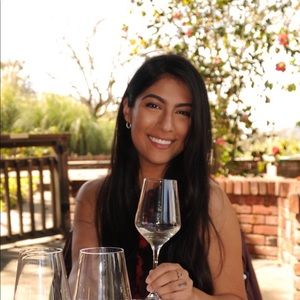 Meet your Posher, Andrea